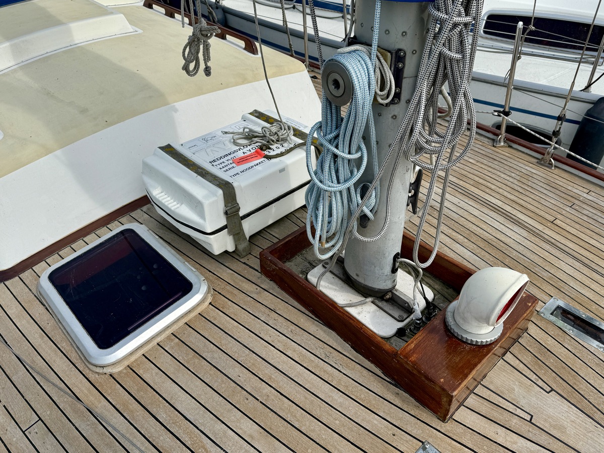 foto: 100 Tradewind 33