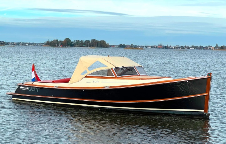 Brandaris Barkas  900 Suite