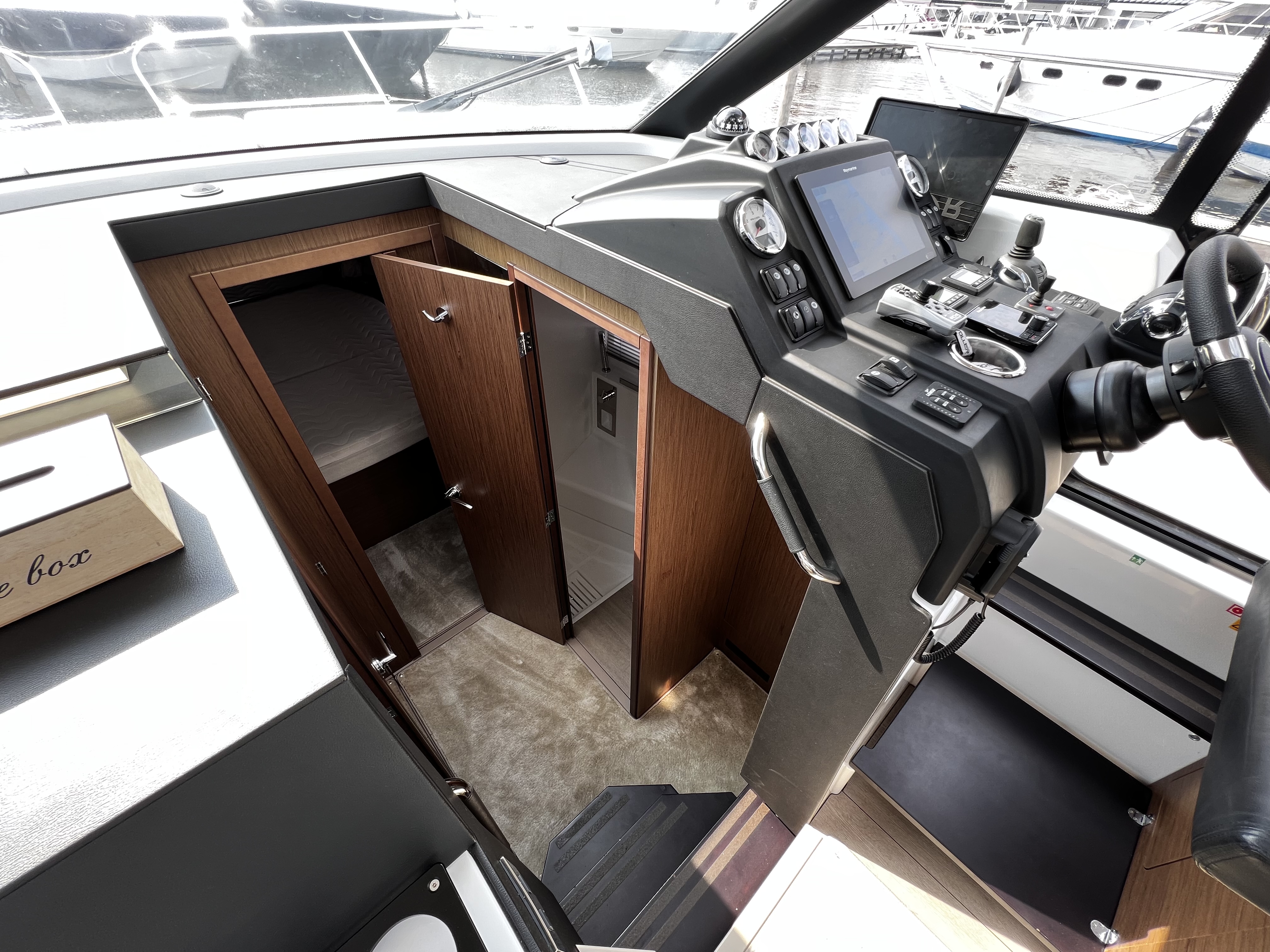 foto: 69 Jeanneau  NC37