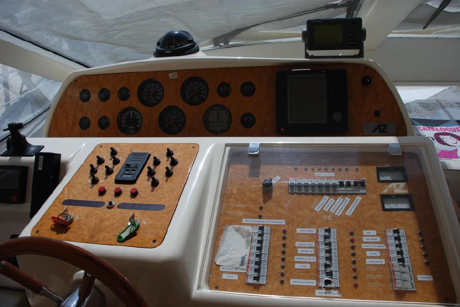 foto: 15 Azimut 40 Fly