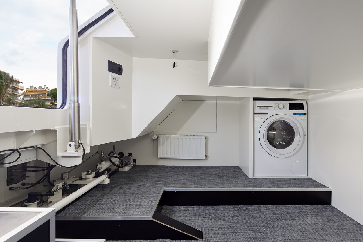 foto: 5 Van den Hoven Voyager 50