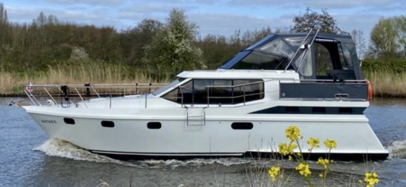 foto: 4 Vri-Jon Vri-Jon Contessa 37 AK Cabrio