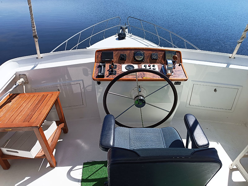 foto: 4 Valk Challanger 42 Flybridge