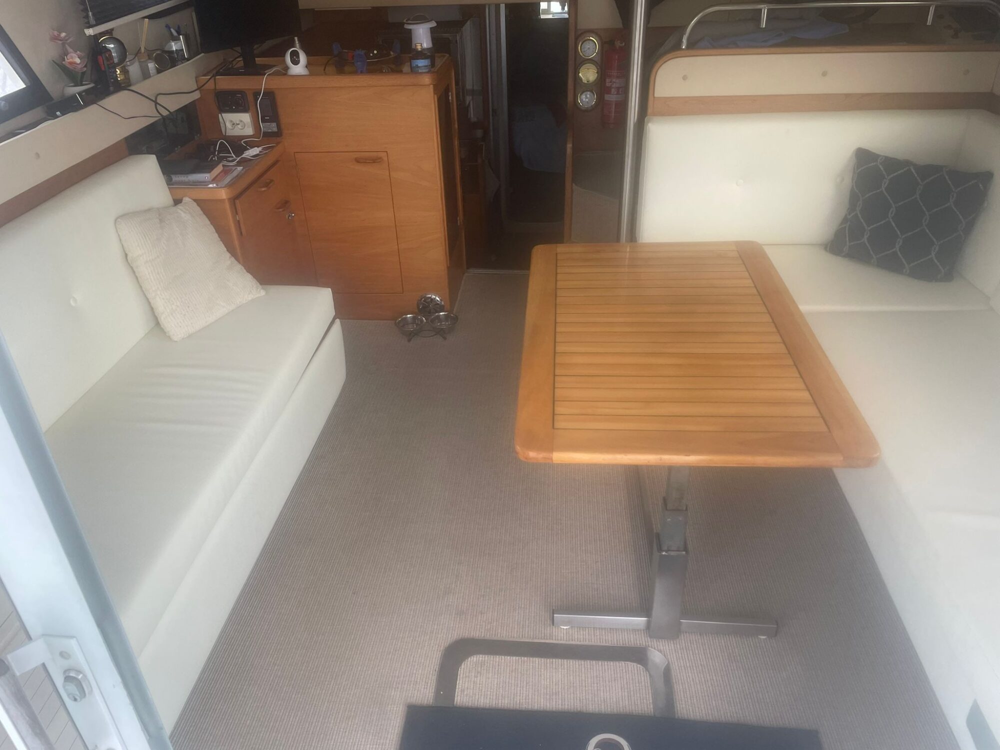 foto: 6 Princess Princess 415 FB