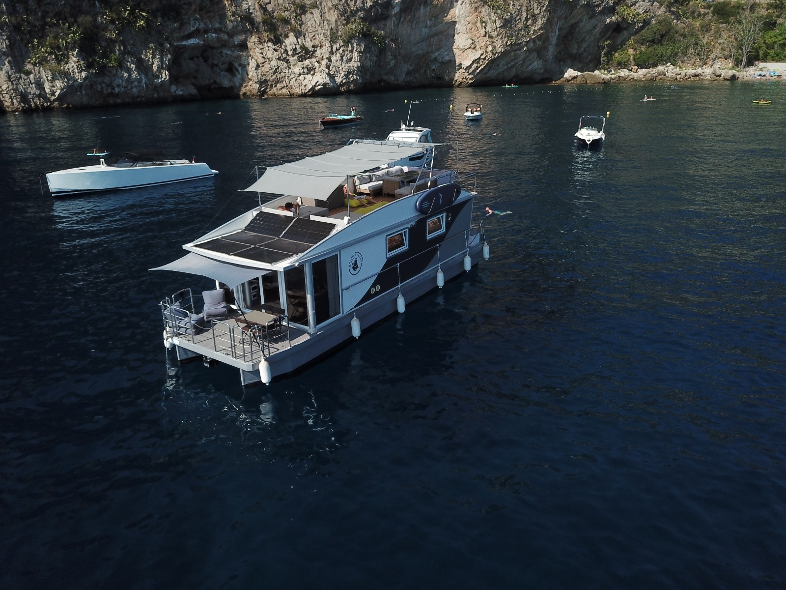 foto: 4 Nordic Season 47 Sea37 CE-C Houseboat