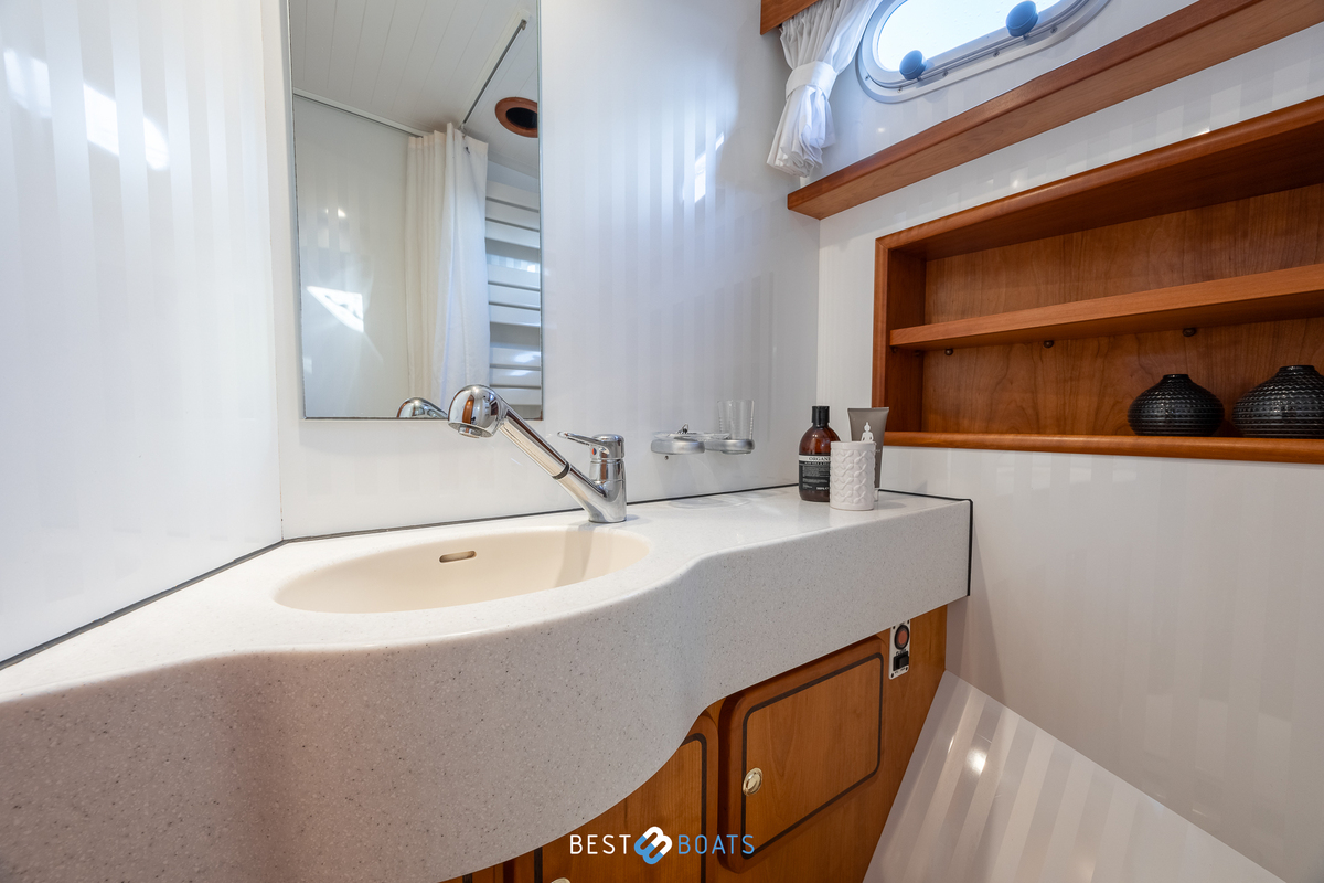 foto: 47 Linssen  Grand Sturdy 410 AC 