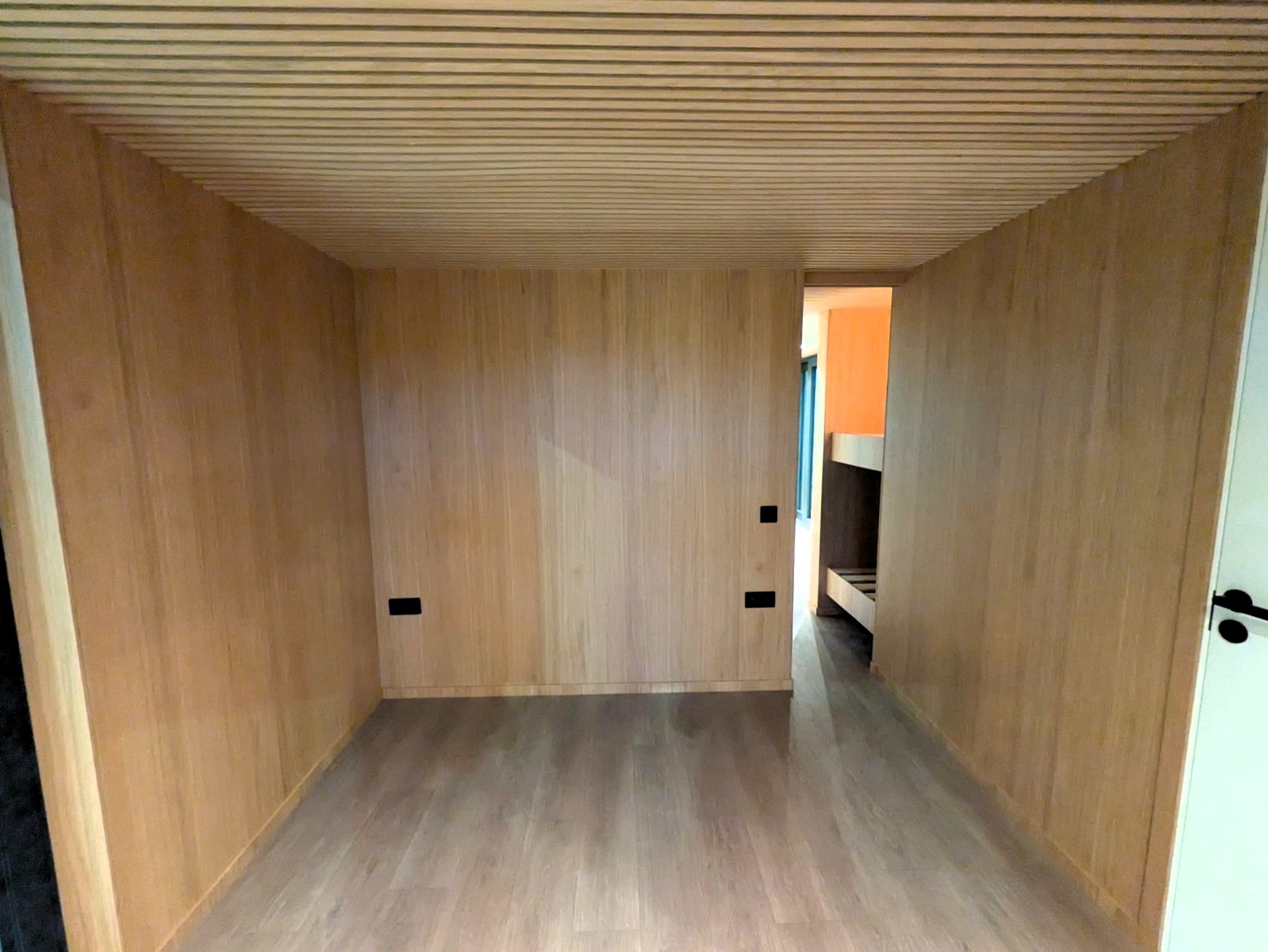 Surla 12 Houseboat