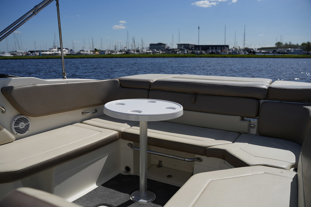 foto: 4 Sea Ray Sun Sport 230