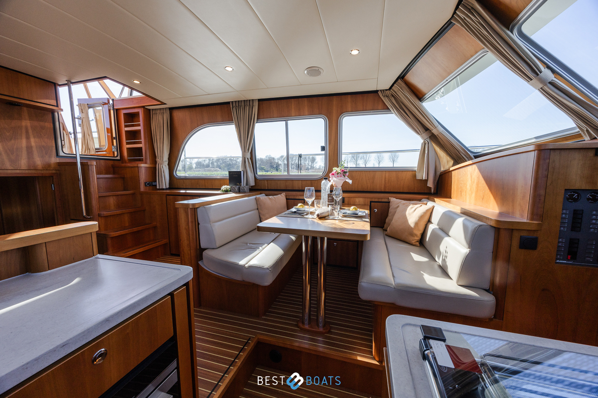 foto: 4 Linssen  Grand Sturdy 40.0 AC
