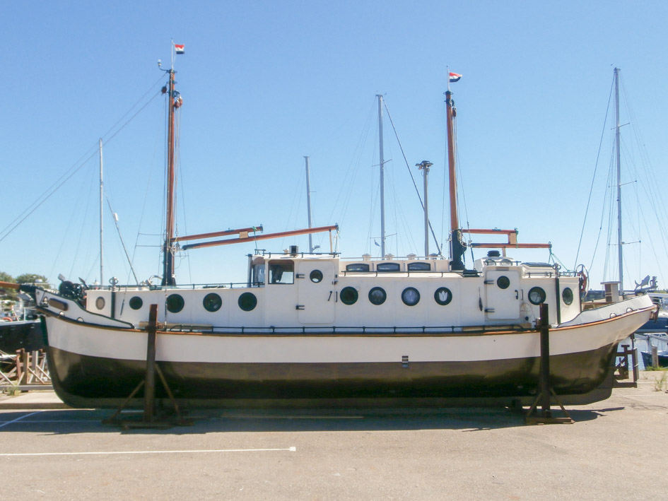 foto: 33 Motorsailer 11.30 One-Off