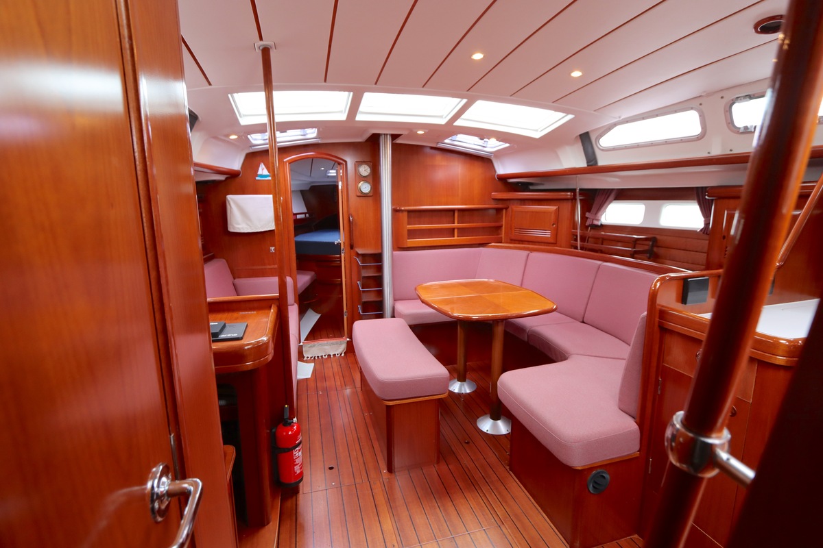 foto: 80 Beneteau Oceanis 423 Clipper 