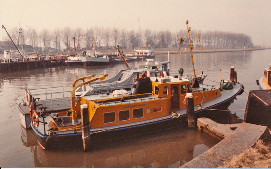 foto: 44 Varend Woonschip ex RWS vlet 14.78