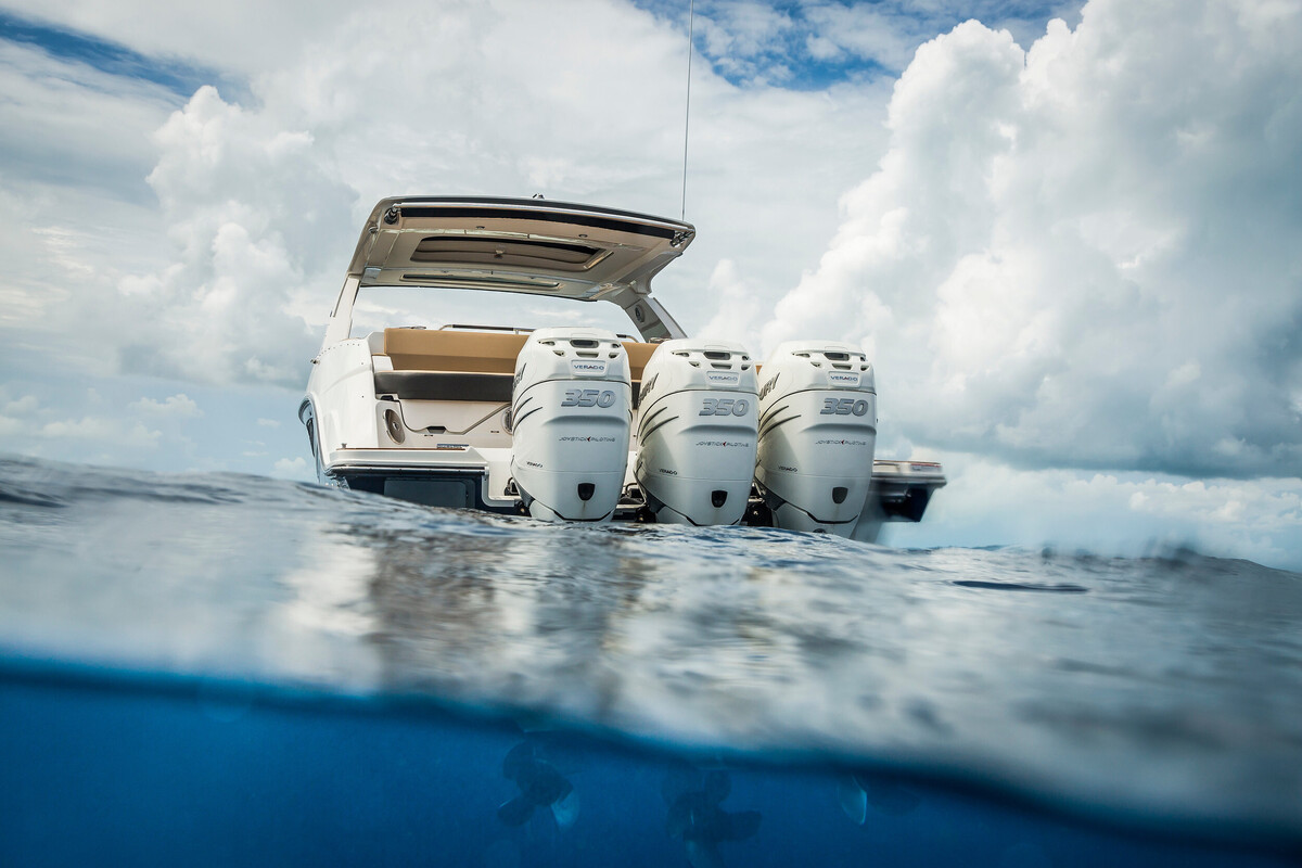 foto: 23 Sea Ray SLX 400 Outboard