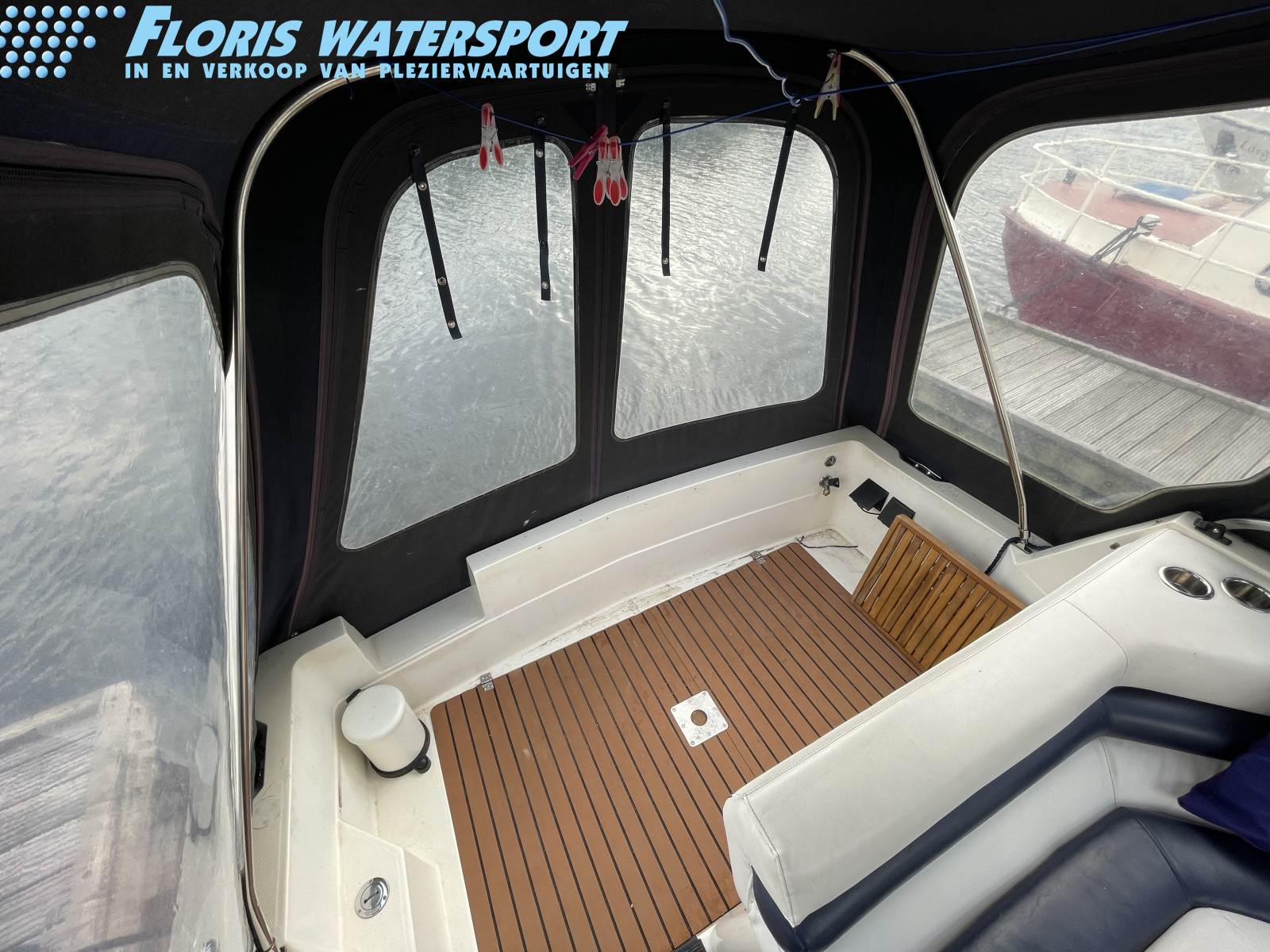 foto: 87 Bayliner 2455 Ciera