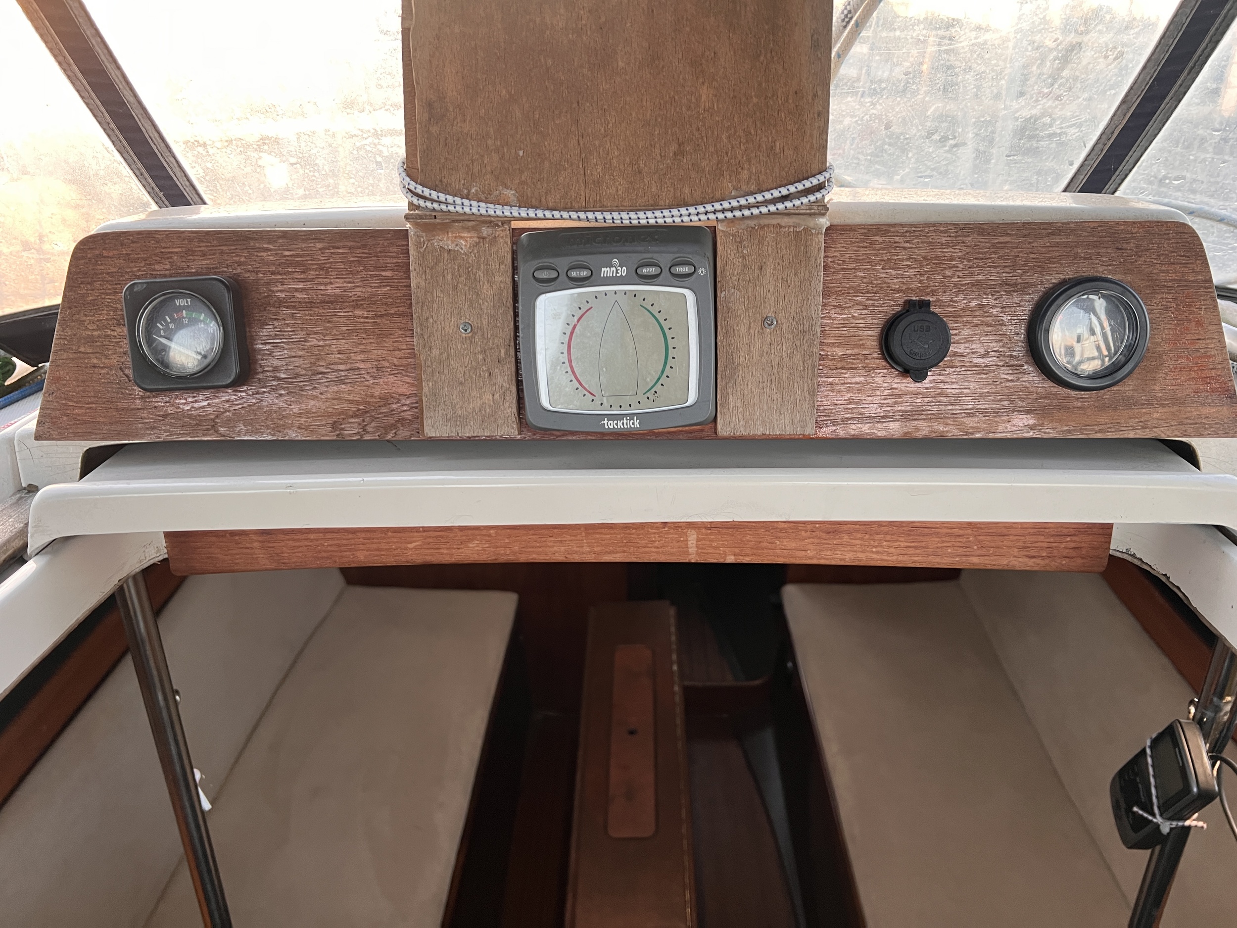 foto: 37 Beneteau First 30