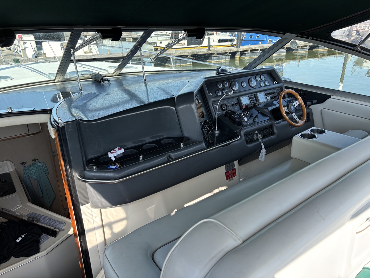 foto: 4 Sea Ray 370 Sundancer