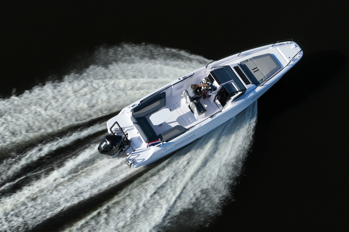 foto: 67 Axopar 25 Cross Bow