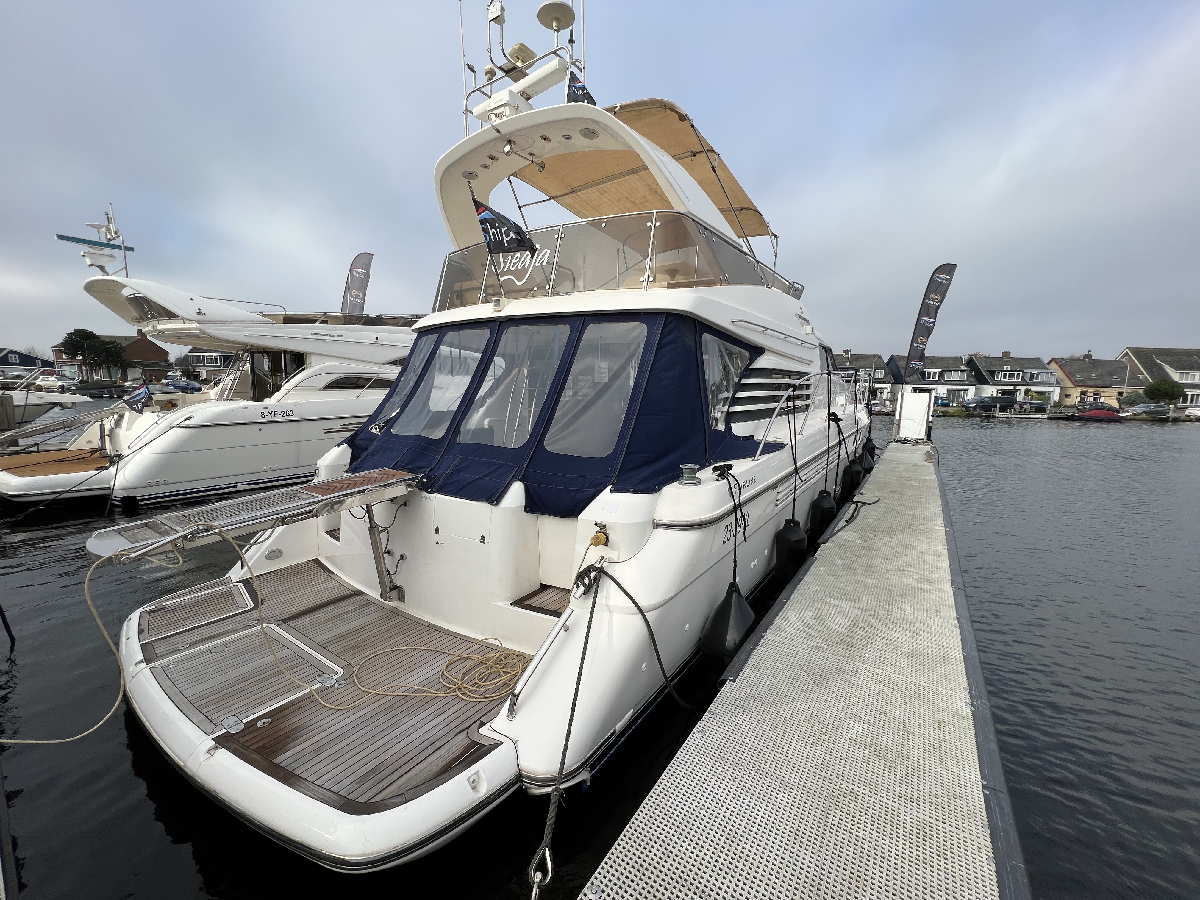 foto: 4 Fairline  Squadron 59