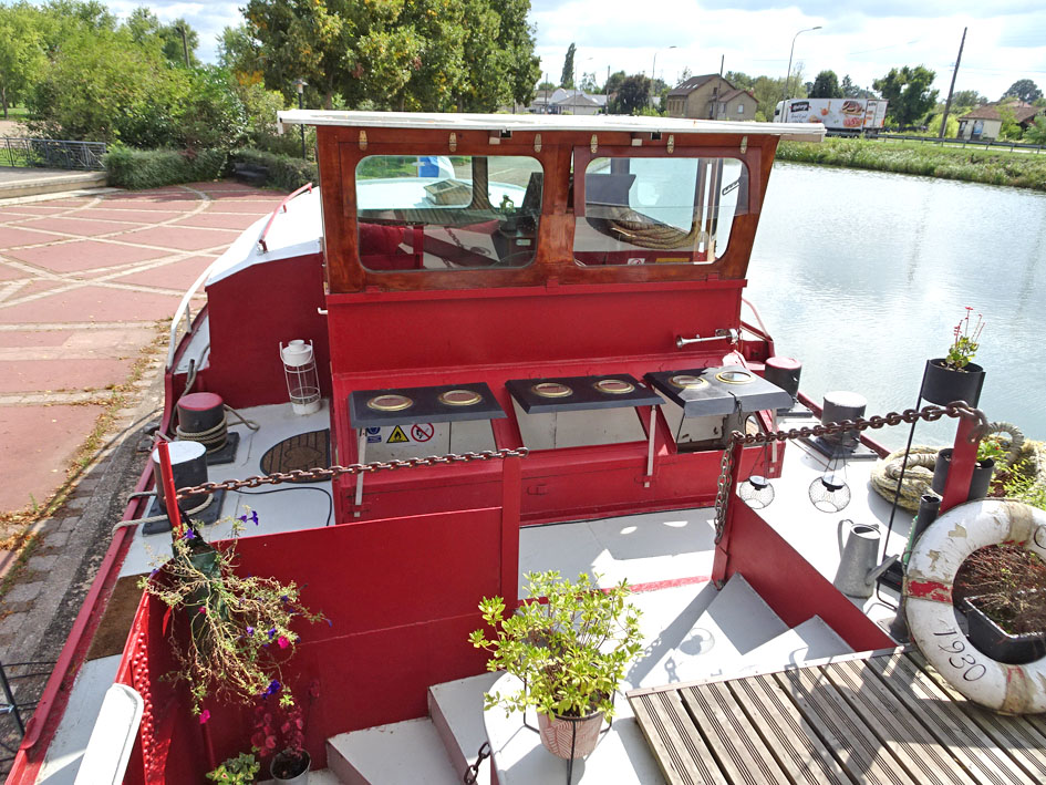 foto: 74 Spits Varend Woonschip 30.53 met UBC