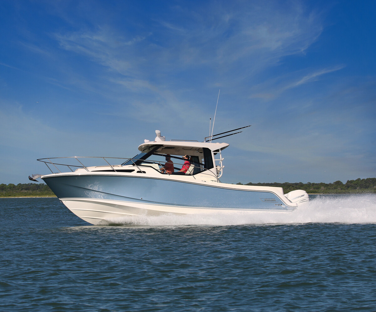 foto: 5 Boston Whaler 325 Conquest