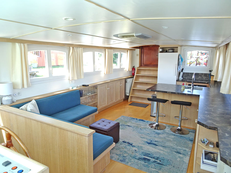 foto: 5 Luxe Motor 21.08, met UBC