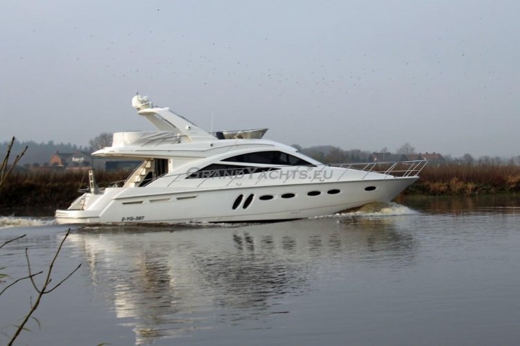 foto: 5 Sealine T50