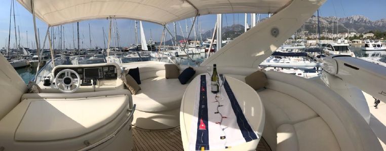 foto: 22 Azimut 55 E