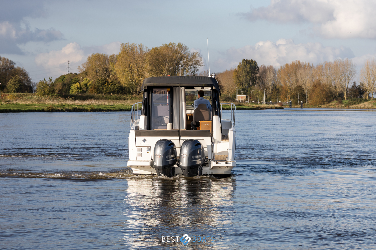 foto: 38 Jeanneau 895 MERRY FISHER