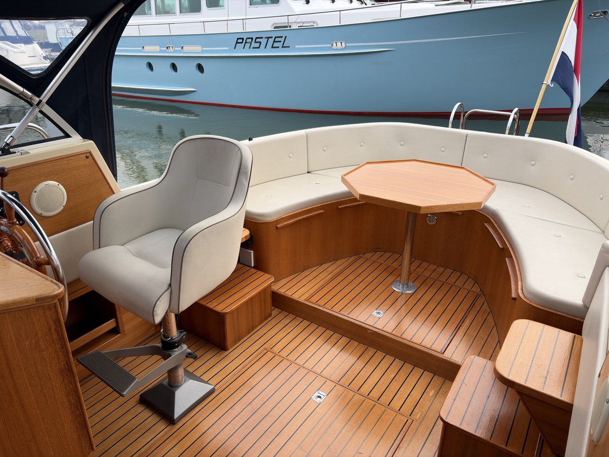 foto: 16 Antaris  Mk 825 