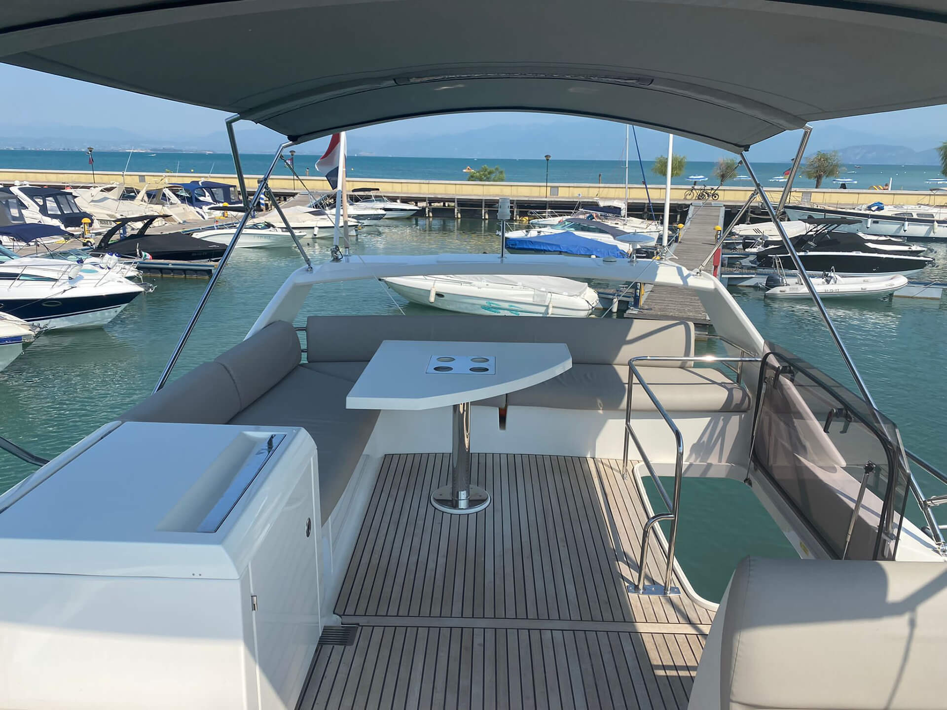 foto: 4 Prestige 460 flybridge #147