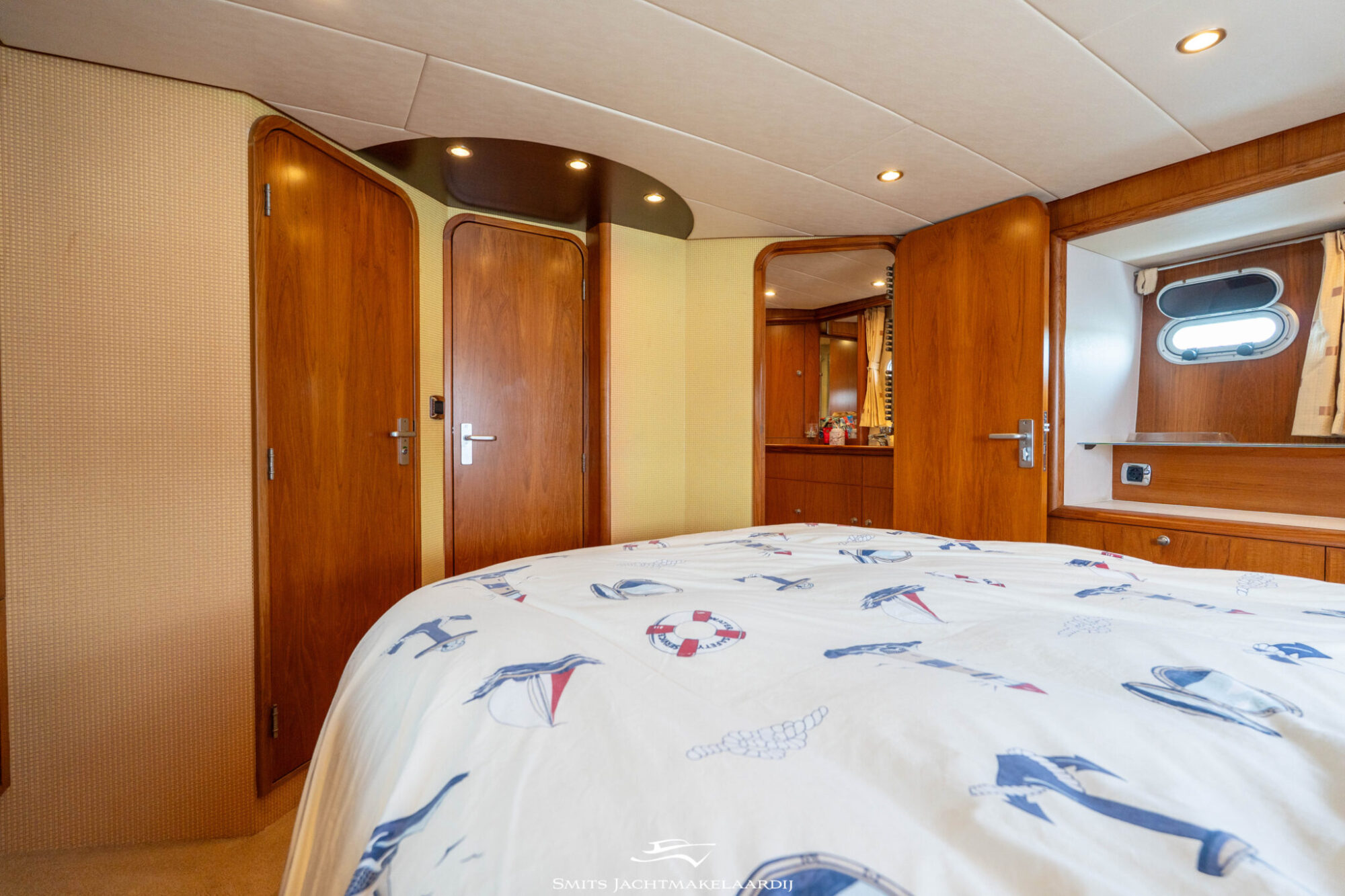 foto: 111 Van der Valk Valk Continental 15.50 Cabrio