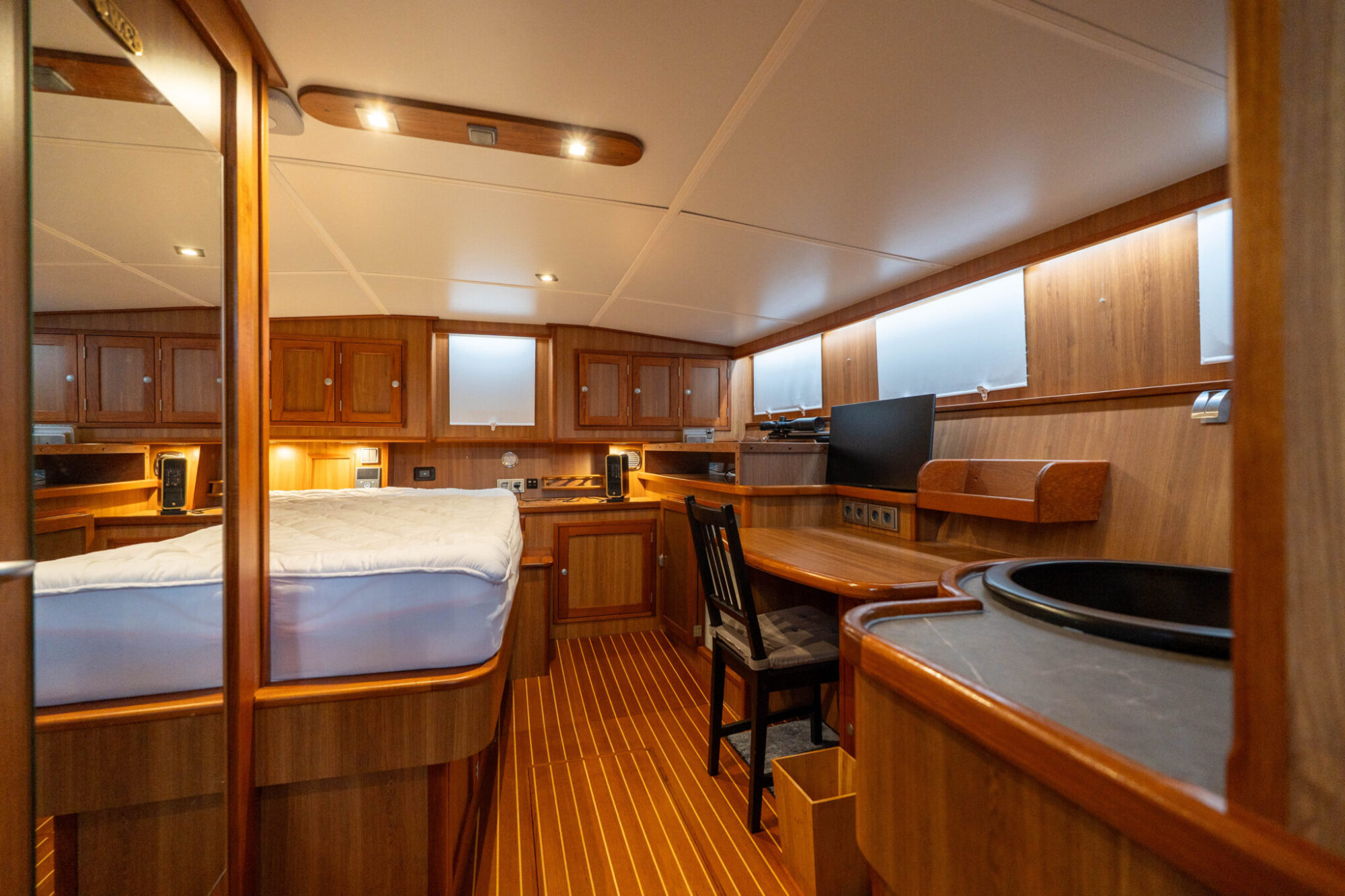 foto: 5 Kooiman Kooiman Spiegelkotter 13.50 AK