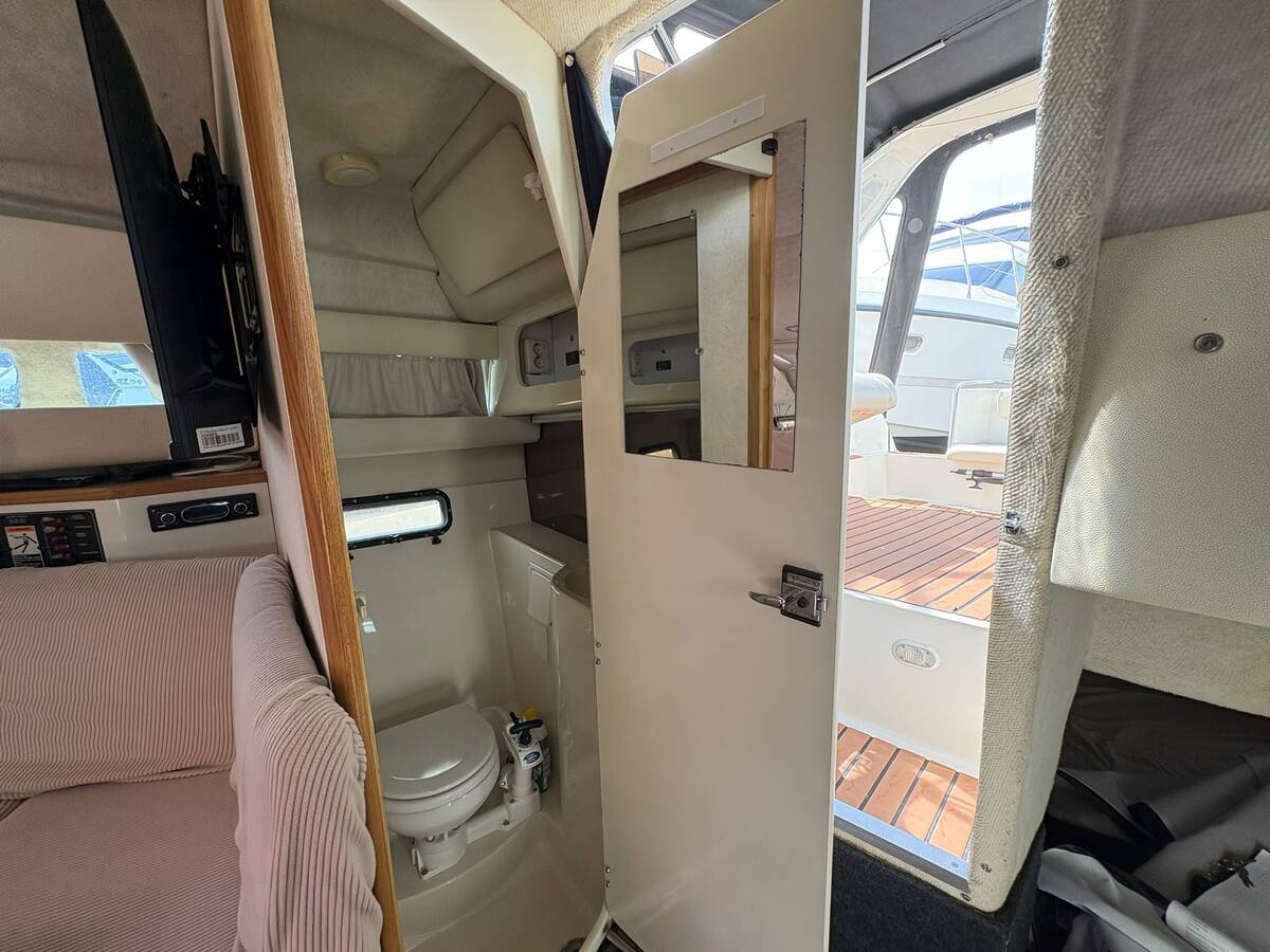 foto: 5 Bayliner 2855 CIERA