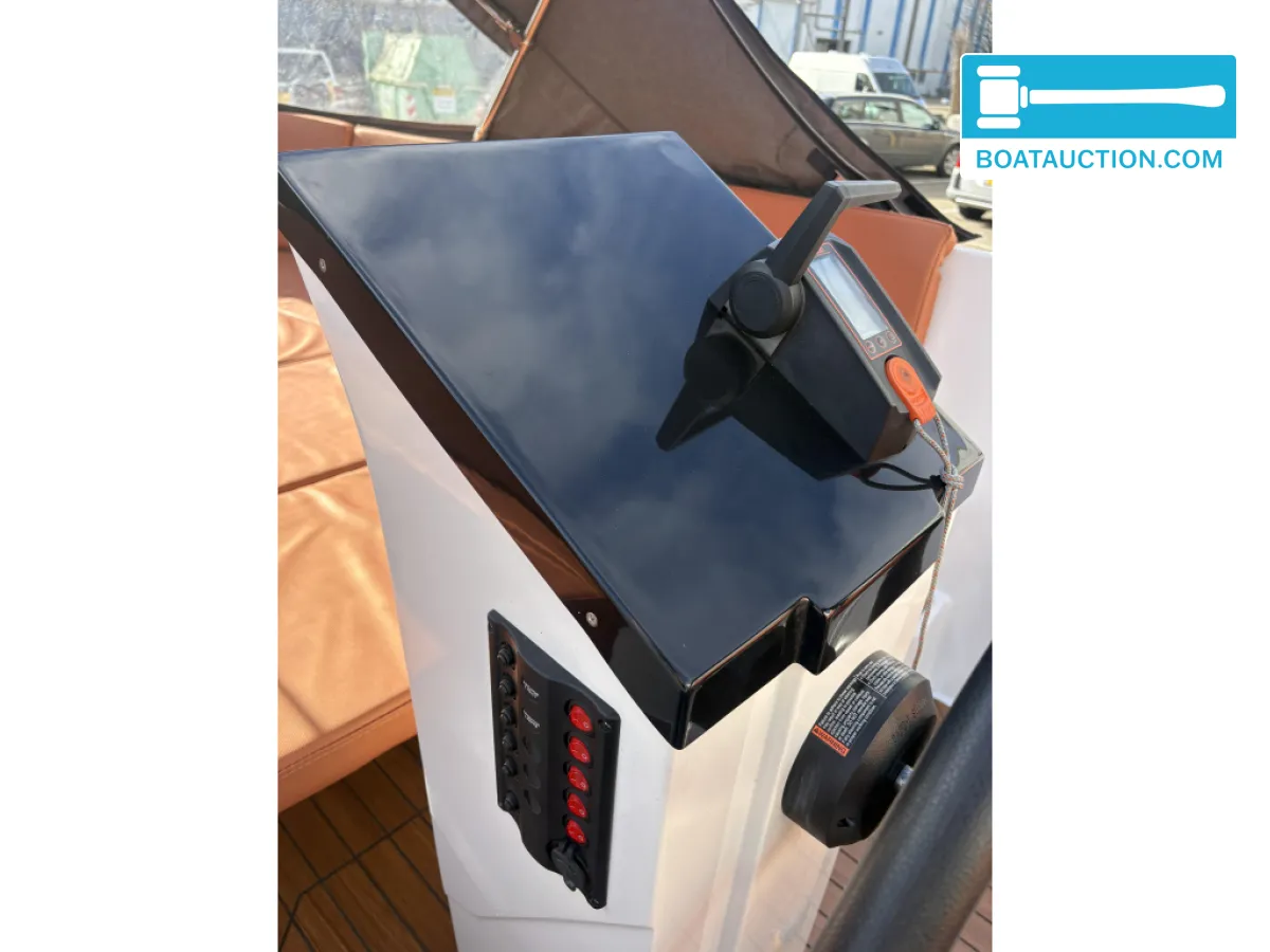 foto: 4 Maxima 600 Tender