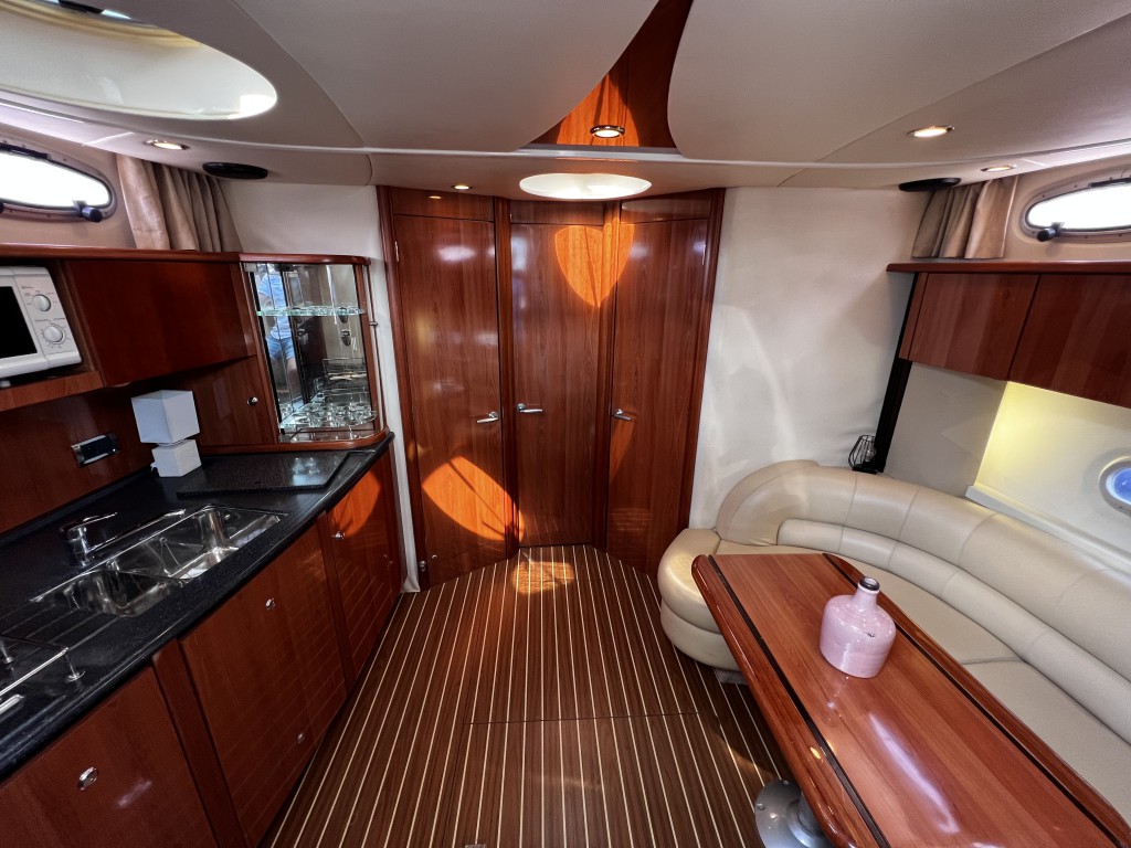 foto: 37 Sealine  S38