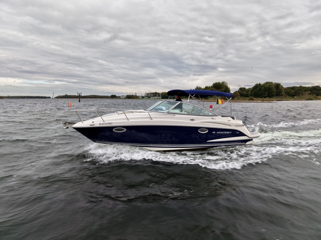 foto: 4 Monterey Monterey 260 Sport Cruiser