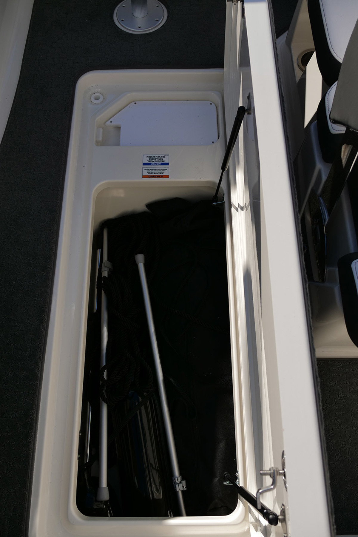 foto: 4 Sea Ray SPX 230