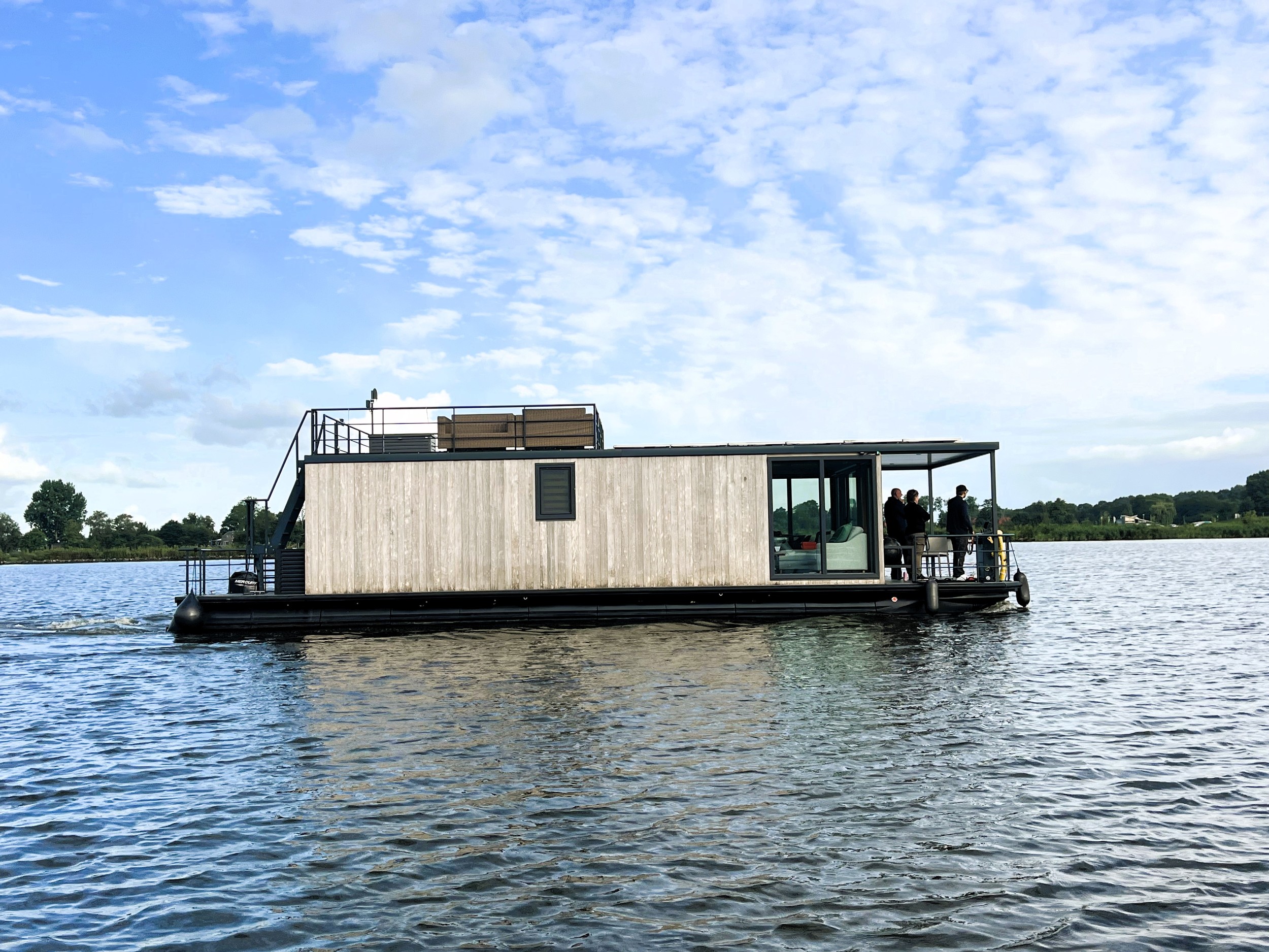 foto: 66 Castalia Met Koopligplaats 1460 X 500 Special Houseboat