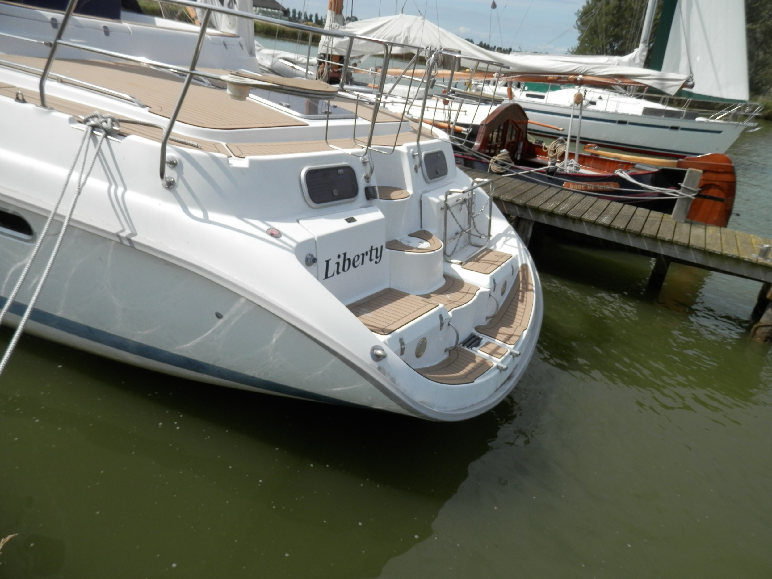 foto: 4 Hunter Passage 450