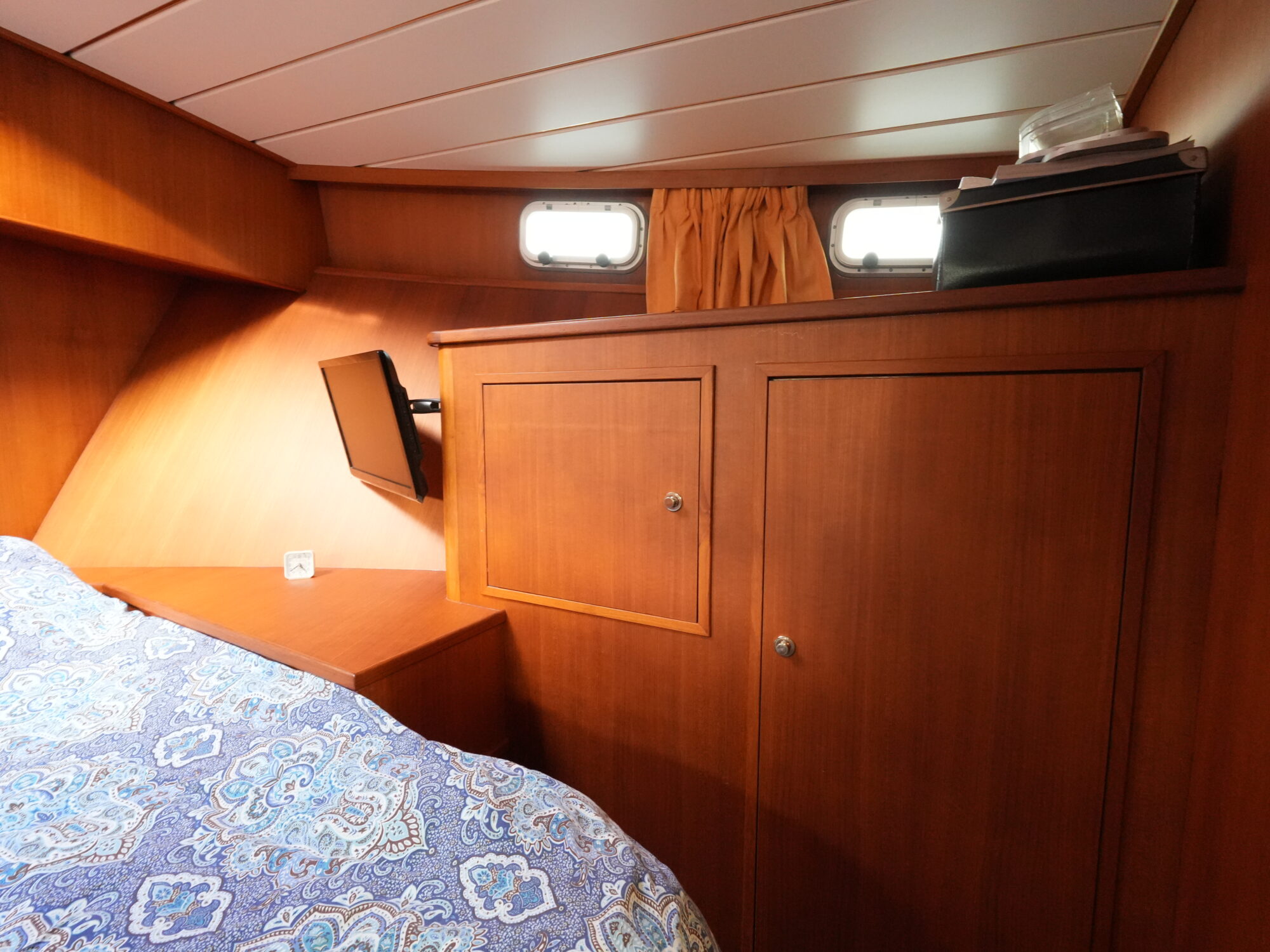 foto: 5 Barkas Barkas 12.00 OK