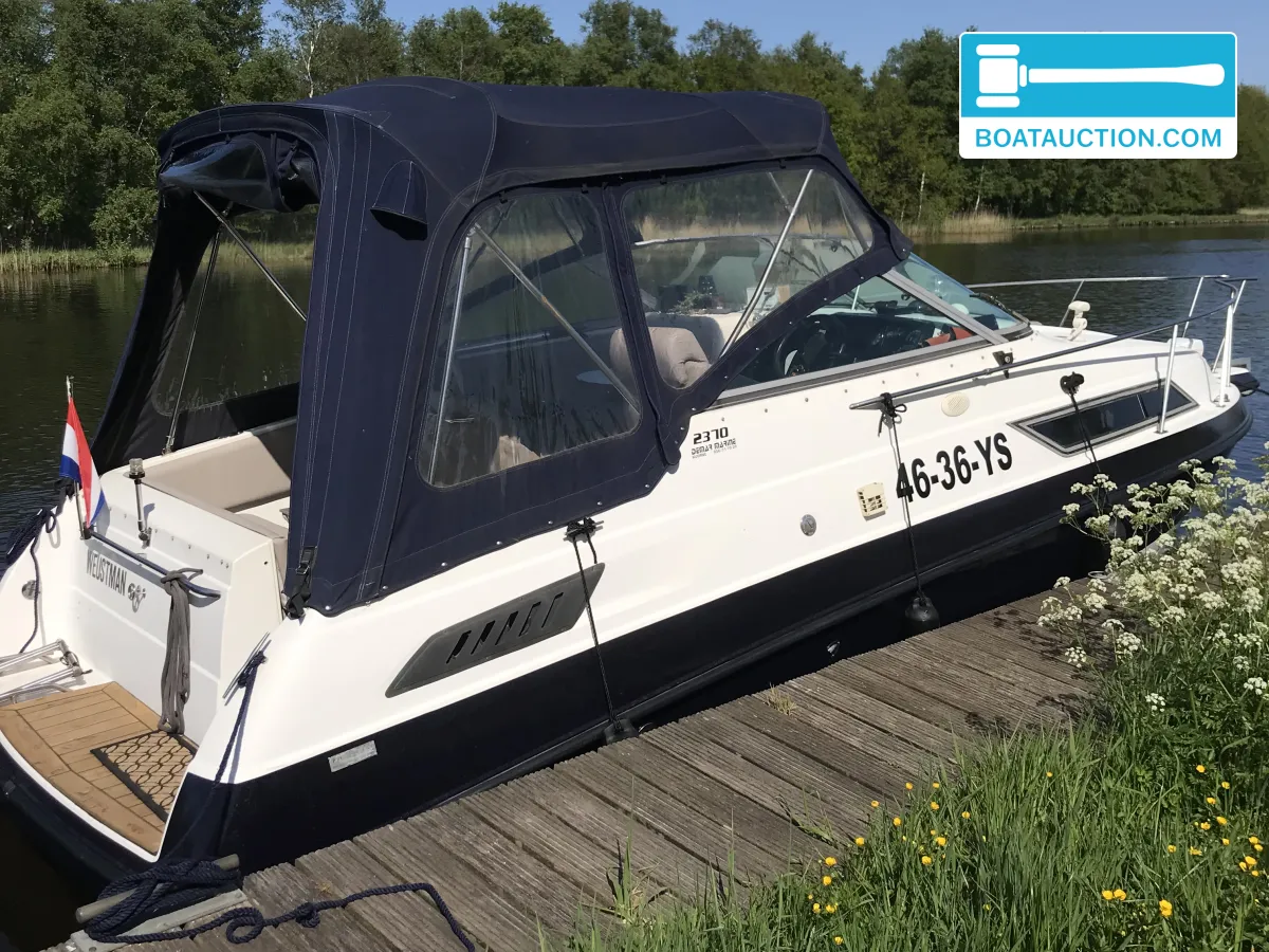 foto: 4 Chaparral 2370 SL