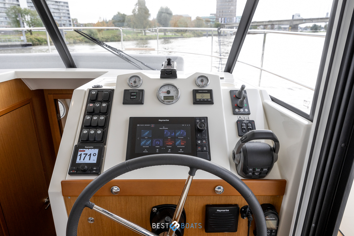 foto: 4 Beneteau Swift Trawler 30 