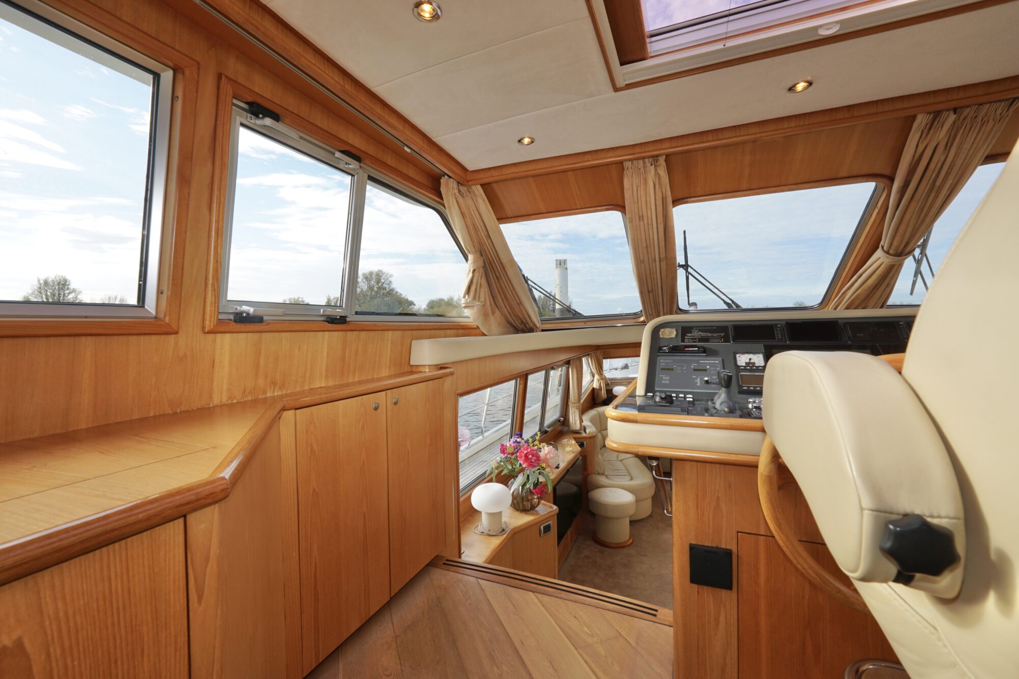 foto: 5 Van den Hoven Van den Hoven Exclusive 18.00 VS