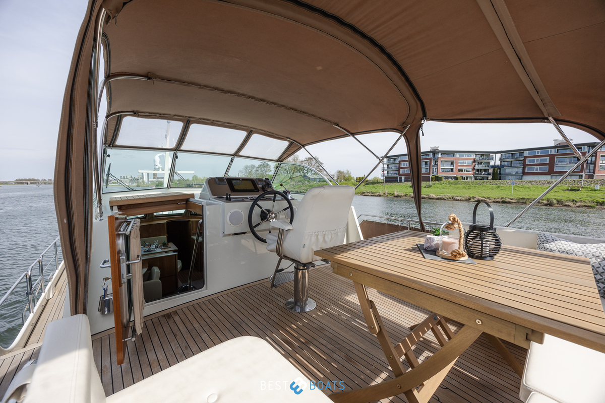 foto: 65 Linssen Grand Sturdy 43.9 AC