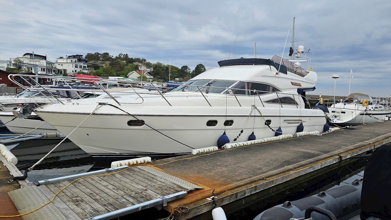 foto: 36 Princess 52 FLY