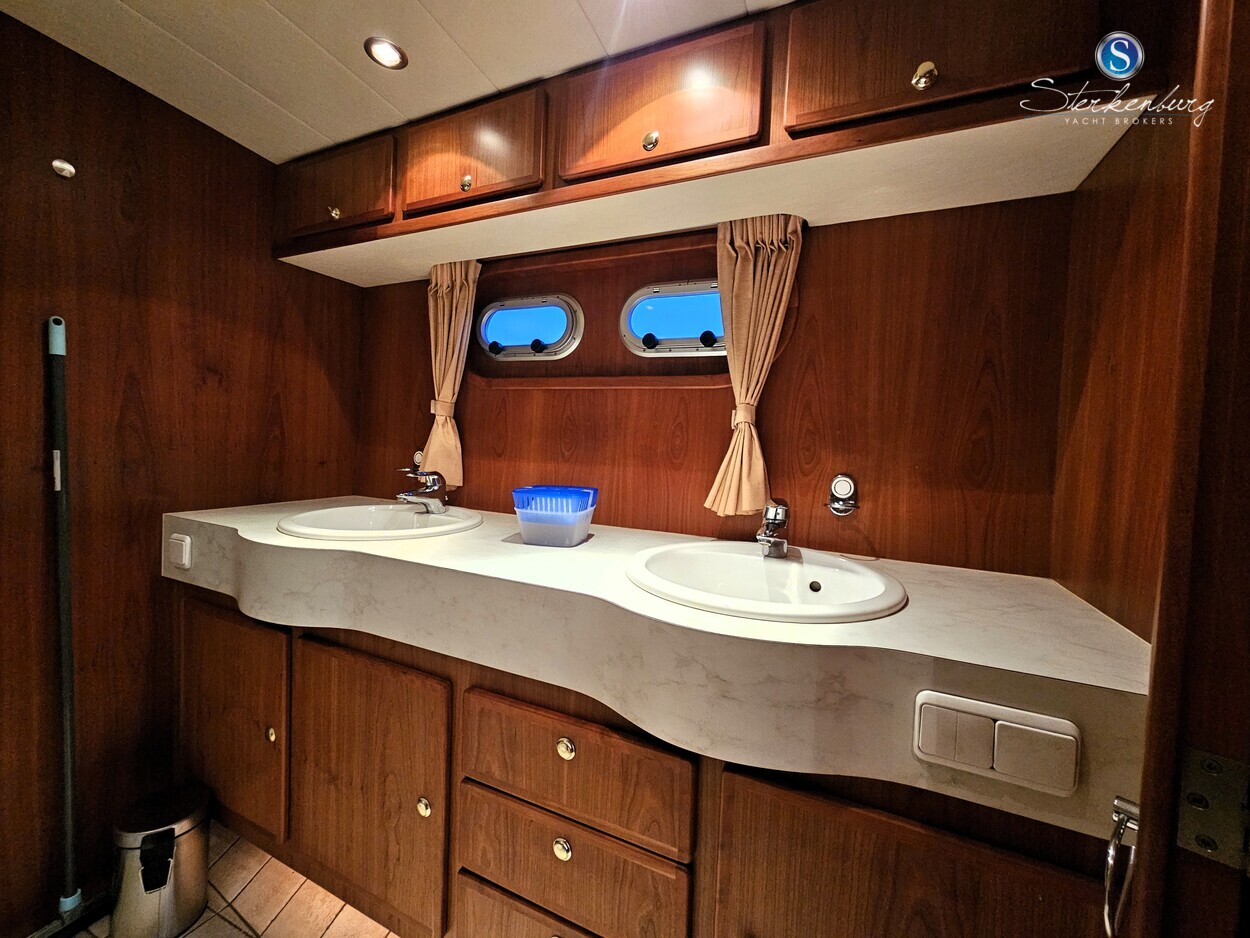 foto: 6 Pacific 155 Allure