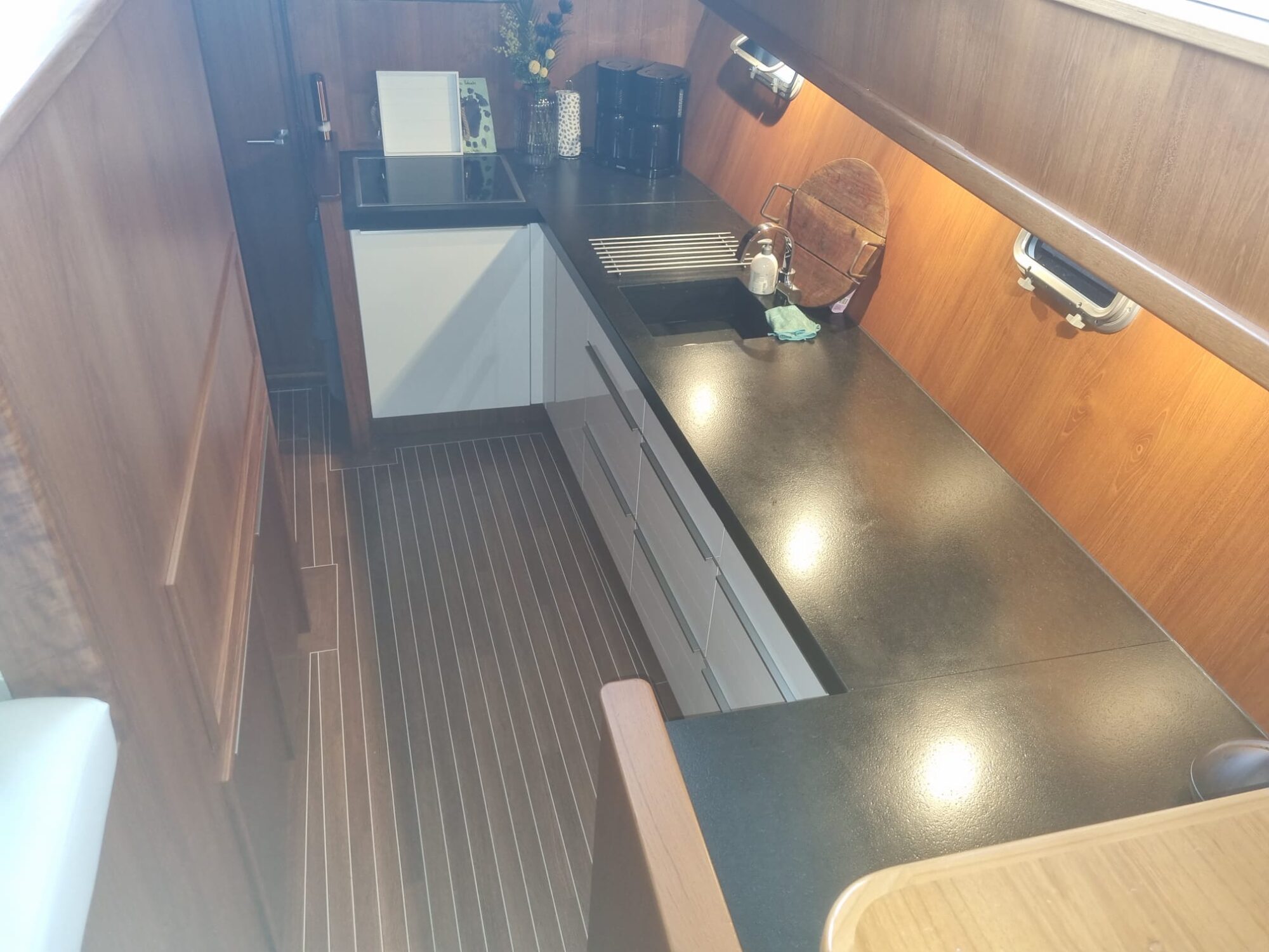 foto: 127 Custen Custen Kruiser 18.00 VS