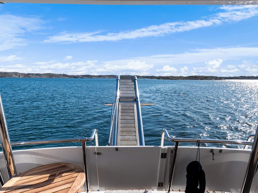 foto: 28 Monte Fino  64 ( varend woonschip )