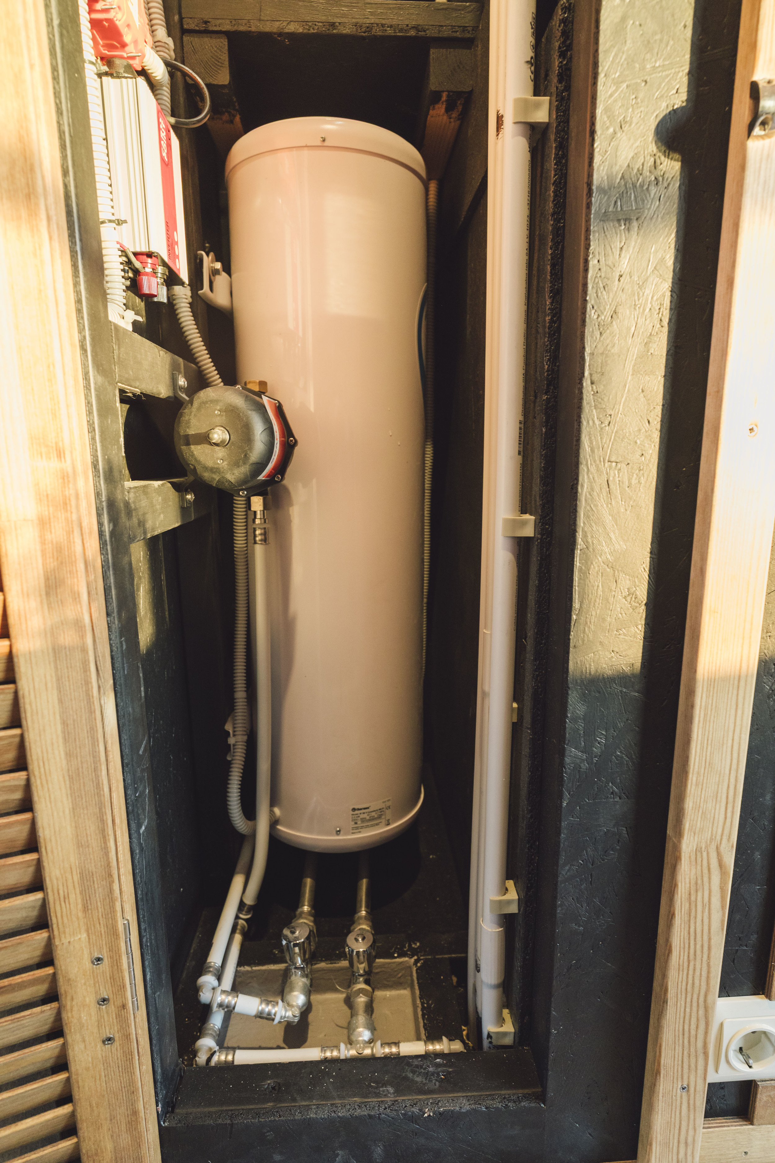 foto: 4 SHB Houseboat GTR 6.3