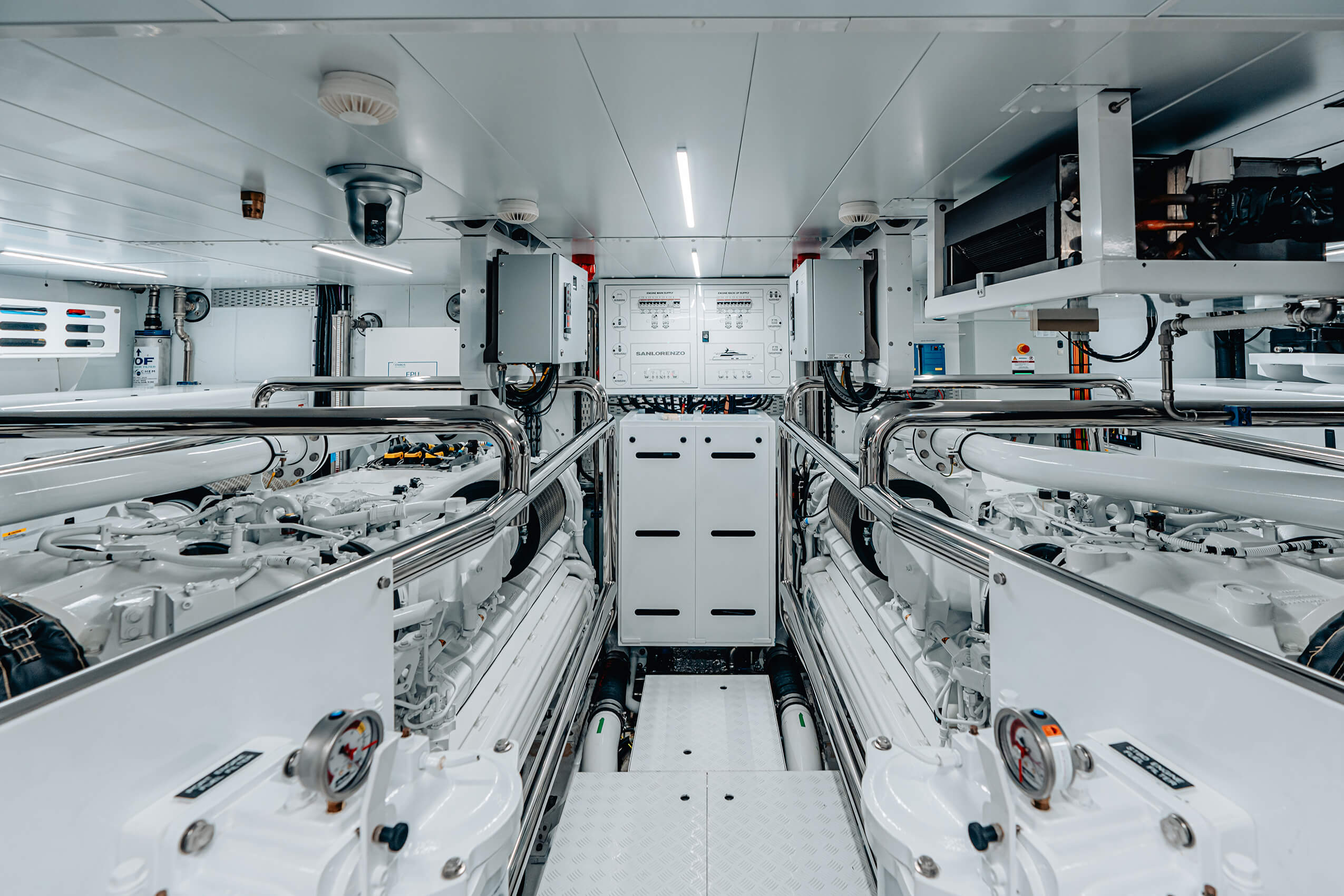 foto: 5 Sanlorenzo SL106A